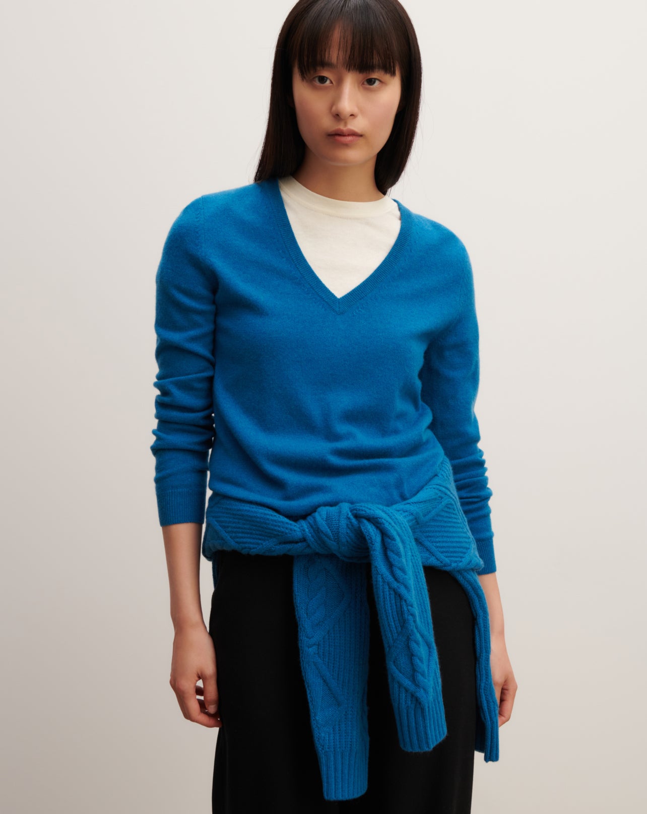 Pull col V classique-BLEU PAON-100% cachemire