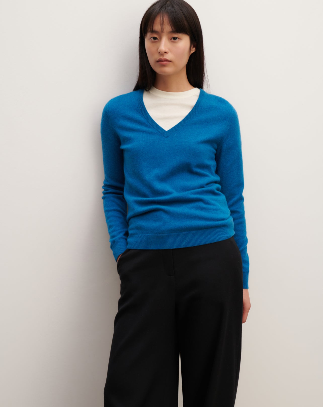 Pull col V classique-BLEU PAON-100% cachemire