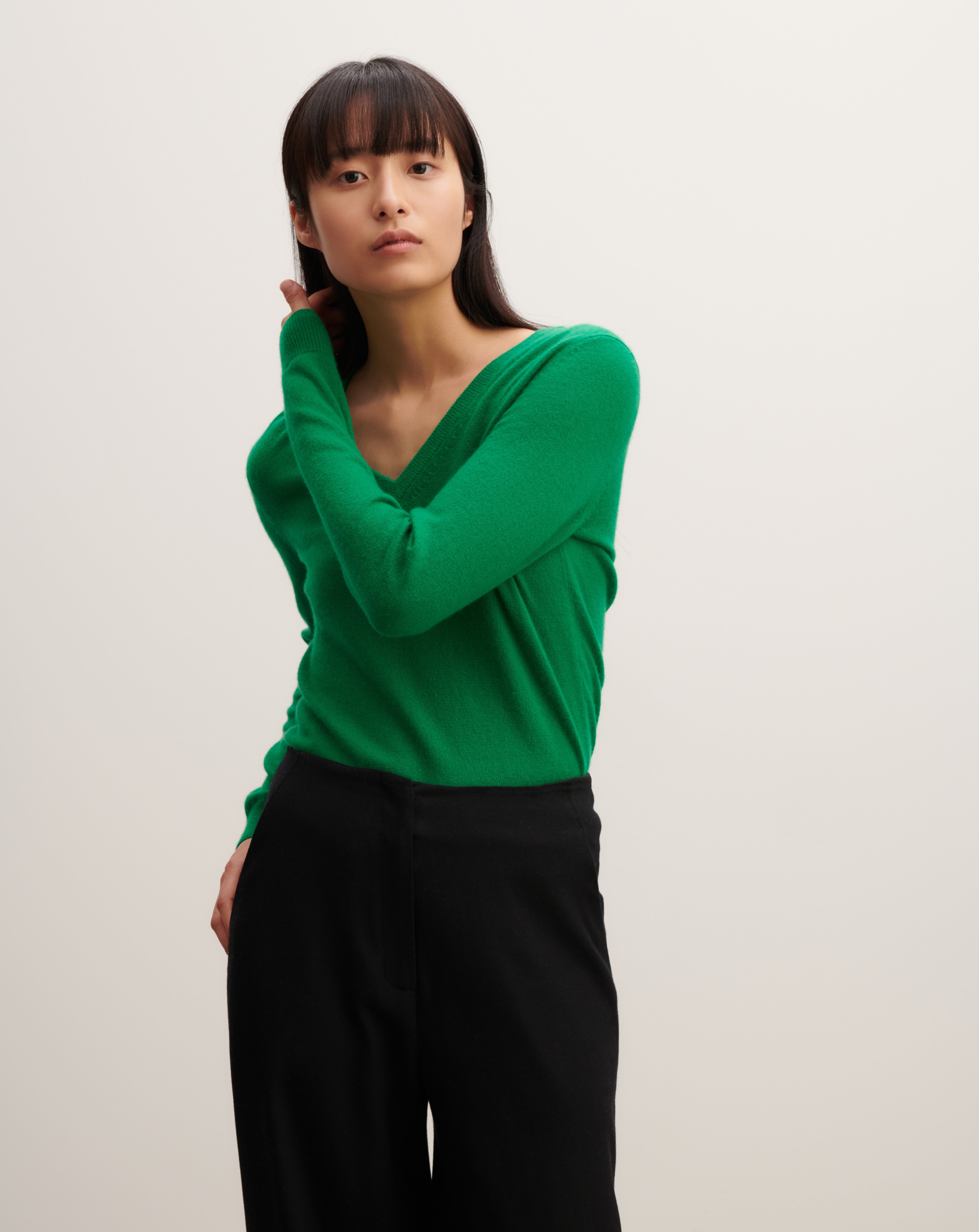 Pull col V classique-VERT CAROUBY-100% cachemire