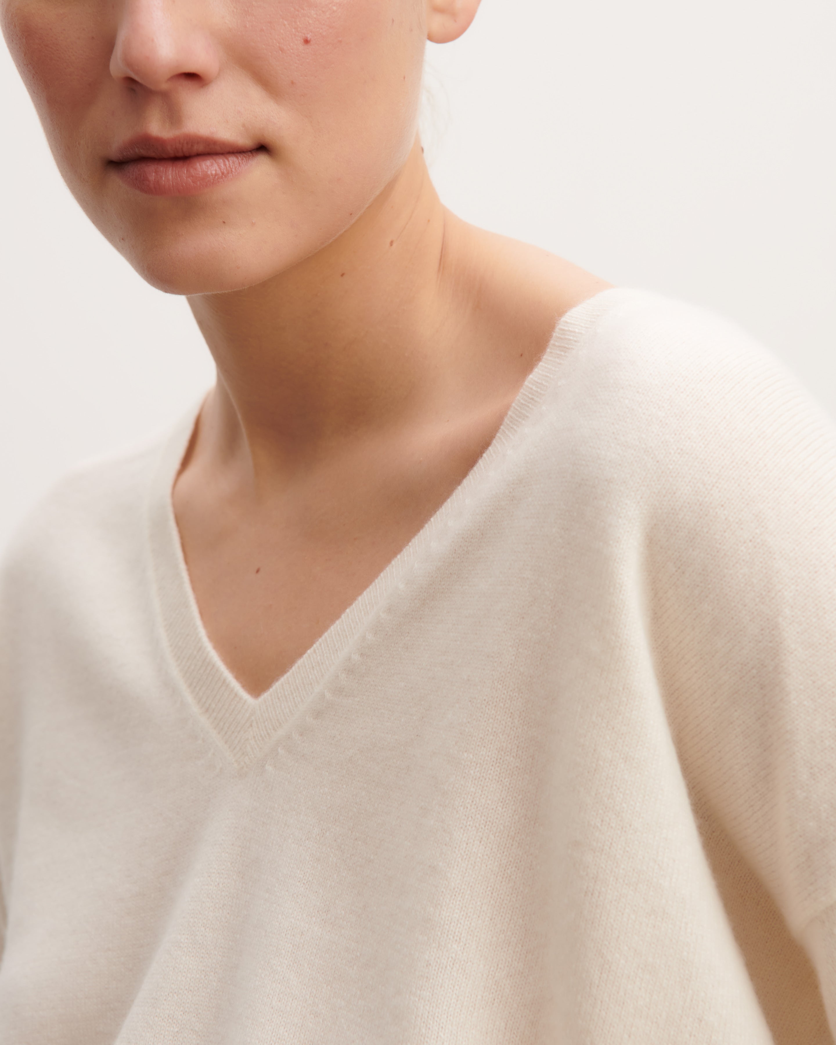 Pull col V ample-NATUREL-100% cachemire