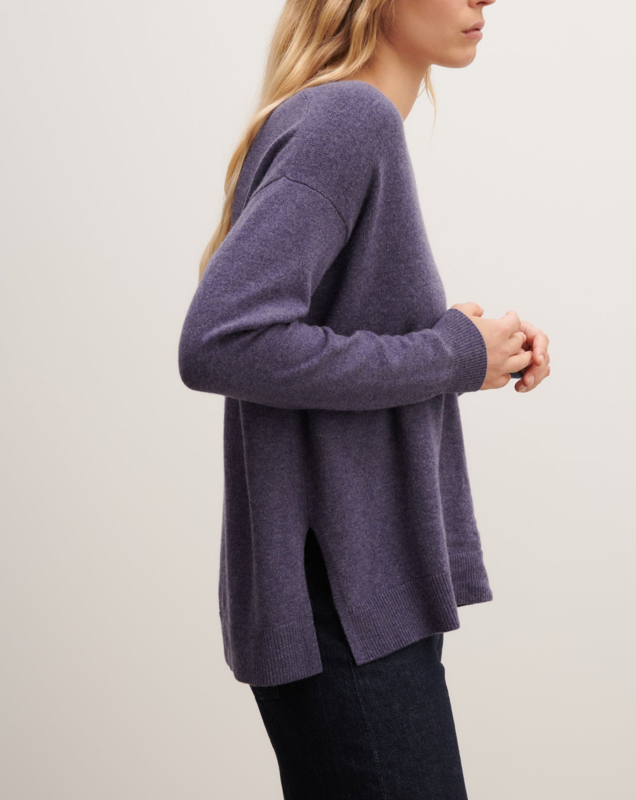 Pull col V ample-IOLITE-100% cachemire