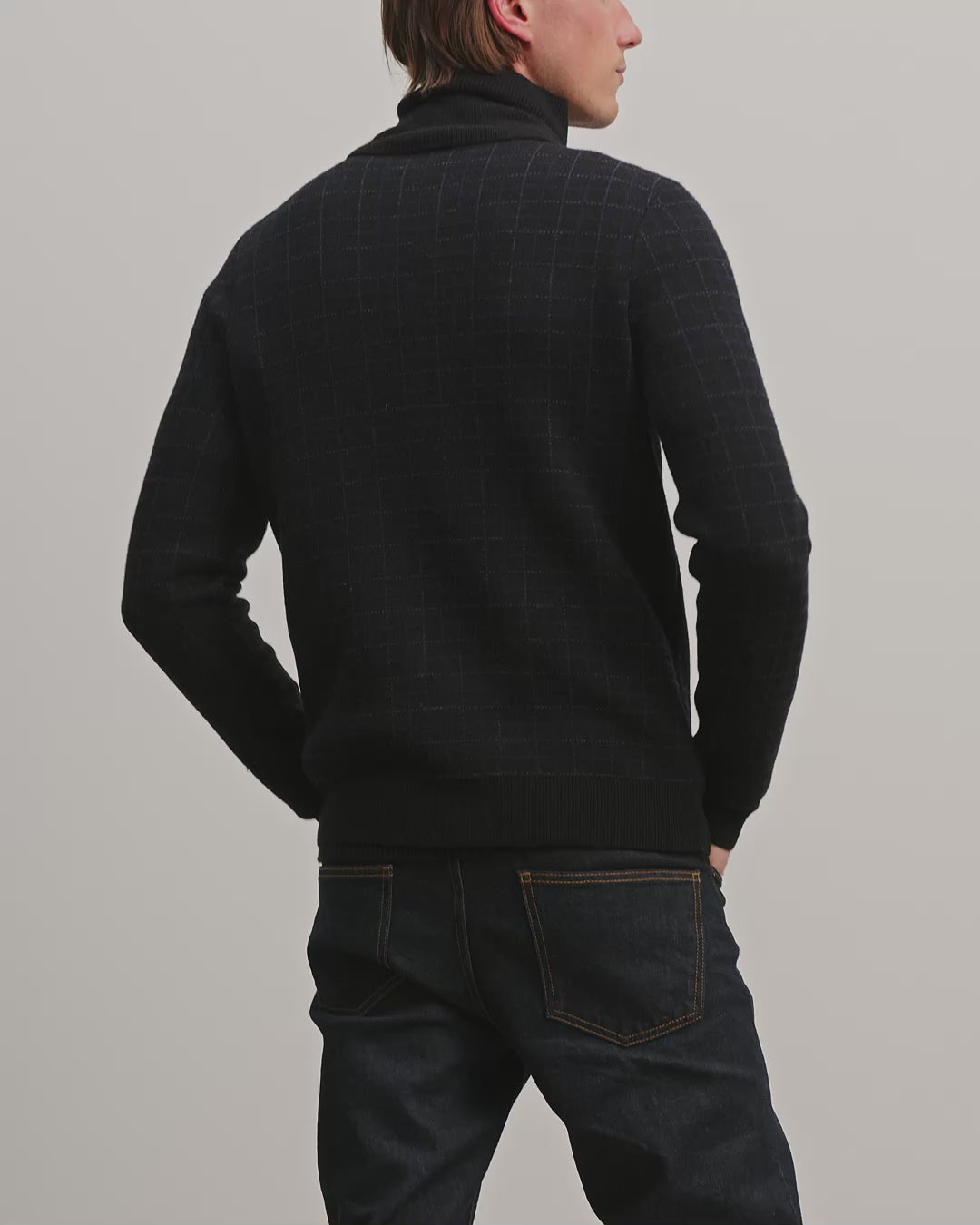 Tartan zip-neck pullover